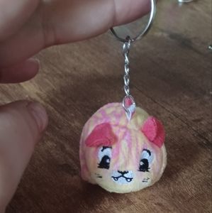 Pikmi Pops Surprise Scented Plushie beanie keychain